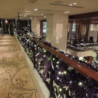 ラウンジへの通路