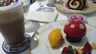 イタリア老舗チョコレートのカフェ