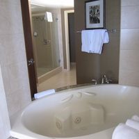 2人で入っても余裕のジャグジーバス♪