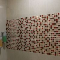 バスタブあり。シャンプーリンスとボディーシャンプーが備え付け