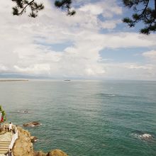 日本海も美しいです