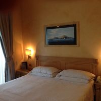 開放感あるベッドルーム