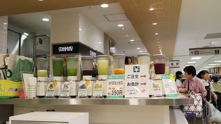 美味しいフルーツジュースがたくさん！