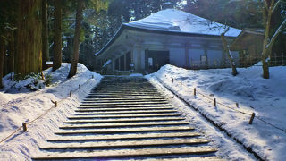 雪の中尊寺