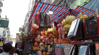 たくさんの人とお店でした