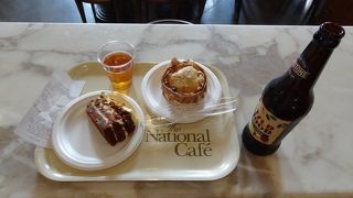 ナショナルギャラリーでの休憩に