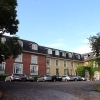 洒落たマナーハウス