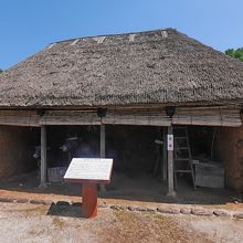 ウシノマヤ　牛小屋