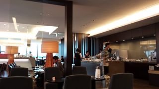 日曜夕方利用。騒がしかったです。