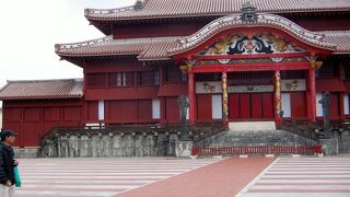 レプリカなどと侮どれません