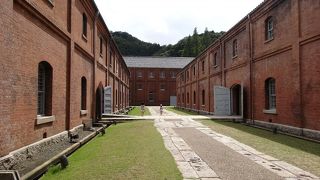 綺麗な赤レンガの建物