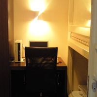 アコーディオンカーテンの扉を開けると、こんな感じ。