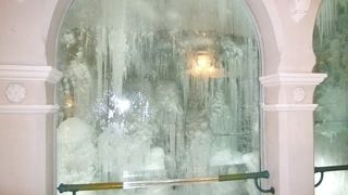 アナと雪の女王の世界