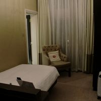 シングルルームは狭いけど清潔