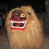 2014年８月　島のお盆の送りの獅子舞はここの庭で行われます