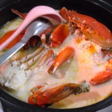 この店一番人気の【Claypot Crab Bee Hoo】