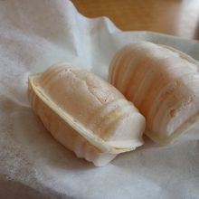 最中と似た　「オヴォシュ・モーレシュ」