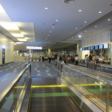 結構広いターミナルなのねー