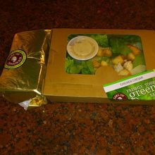 サンドイッチとサラダ☆