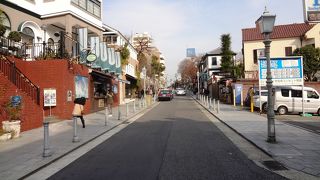 異人館街、東西のメインストリート