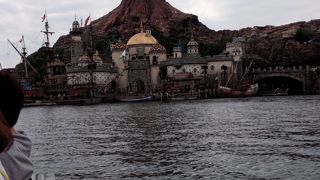 景色もきれいでショーも楽しめる場所