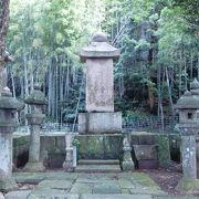 平戸藩三代藩主の墓です