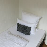 シングルベットで狭い