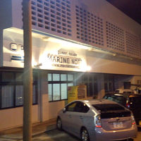 夜のゲストハウスマリンノート。