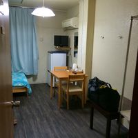 入口から見た１８号室、お部屋の様子。