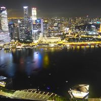 インフィニティ・プールから見たマリーナ湾の夜景