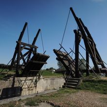 「ゴッホの跳ね橋」のモデル