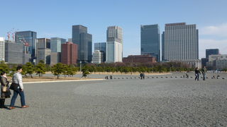 楠木正成の銅像があります！