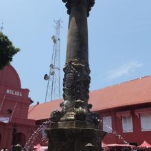 ビクトリア女王噴水 　