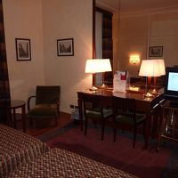 LG製テレビがありましたが、画面を消せませんでした