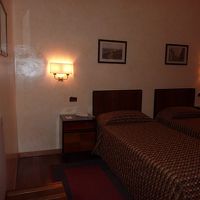 ベッドが狭いです