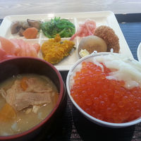 朝からイクライカ丼