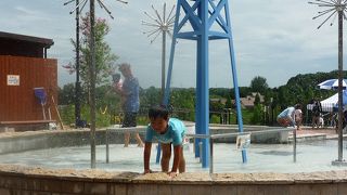 じゃぶじゃぶ広場はおすすめ