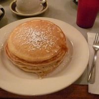 ホテル１階のレストランの朝食です。