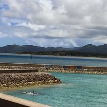 マンタの展望台から見た西表島。