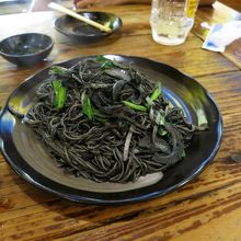 歯が黒くなるけど、おいしい