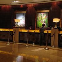 豪華なフロント