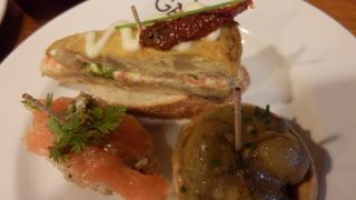 バル巡り・ピンチョス好きには外せない一軒☆