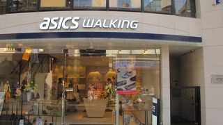 足の計測を無料で実施してくれます。