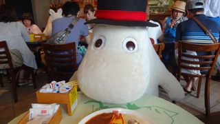 ムーミンパパと食事