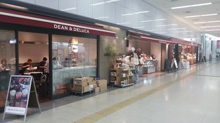 ディーンアンドデルーカのカフェ