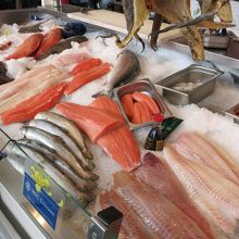 市場の魚売り場
