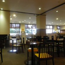 1階にあるレストランです