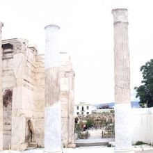 北西側のアドリアノスの図書館側からのパノラマ