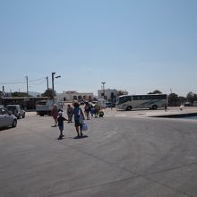 プンタ港のバス停