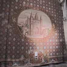 1458年に織られたこの教会のタピスリーがありました